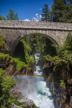 Hotel Croix Des Bretons - Lourdes Pyrenees