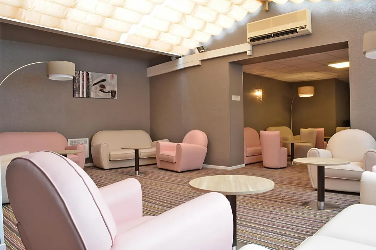 ***  Hotel Croix Des Bretons - Lourdes Pyrenees France
