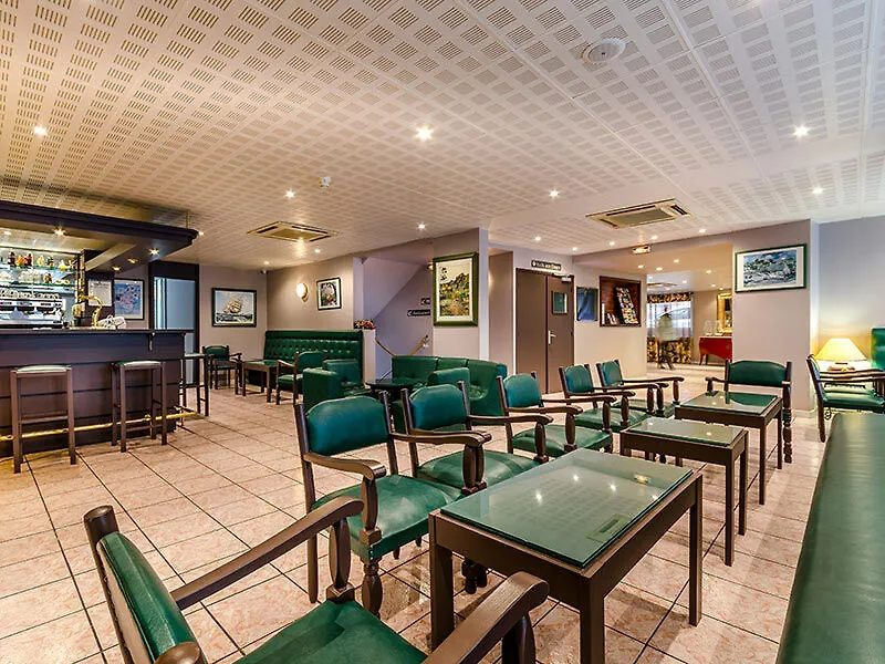 Hotel Croix Des Bretons - Lourdes Pyrenees